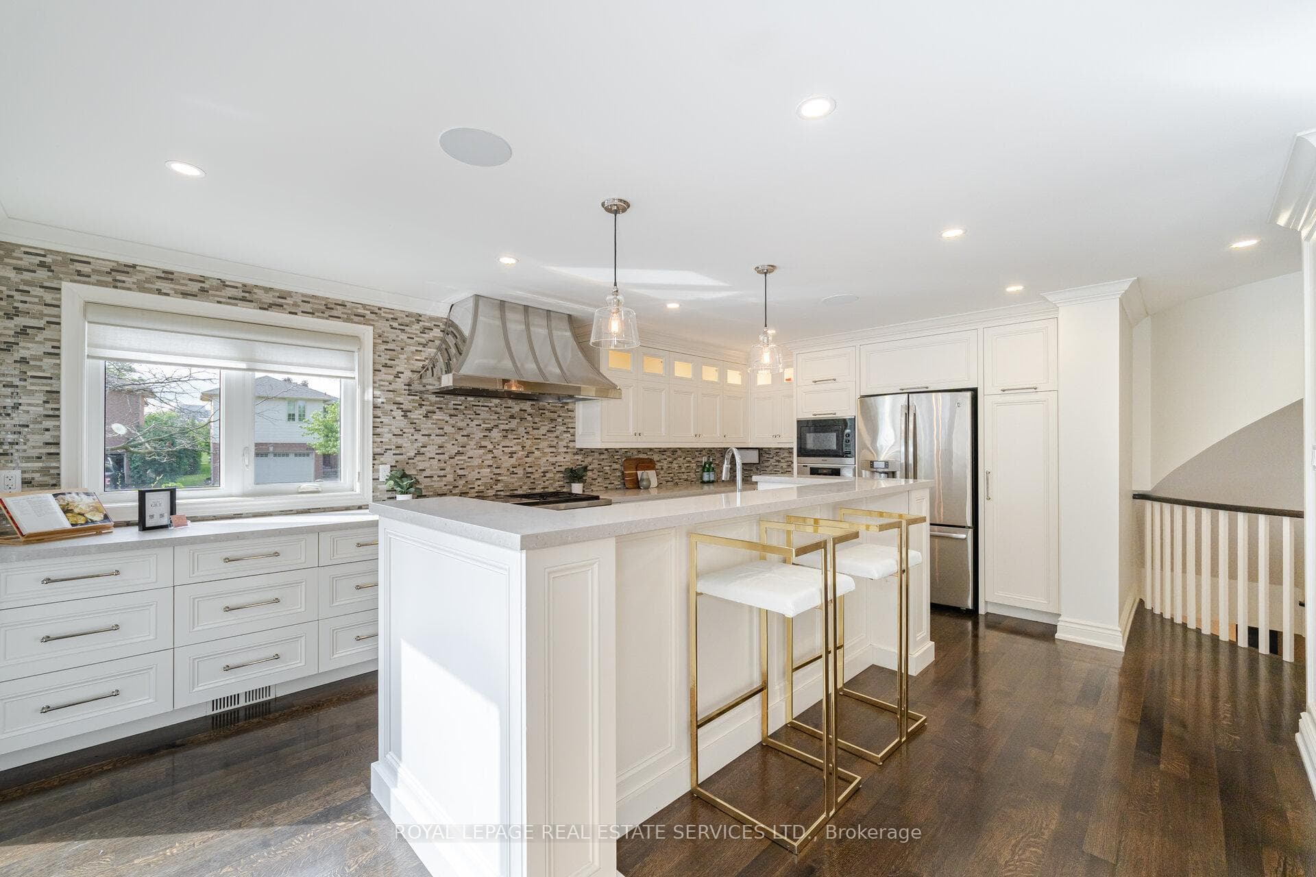 2192 Oakmead Boulevard photo 8