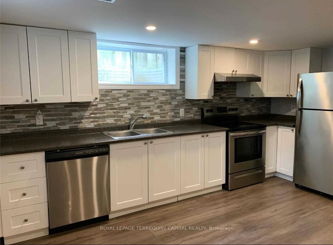 118 Shakespeare Crescent photo 36