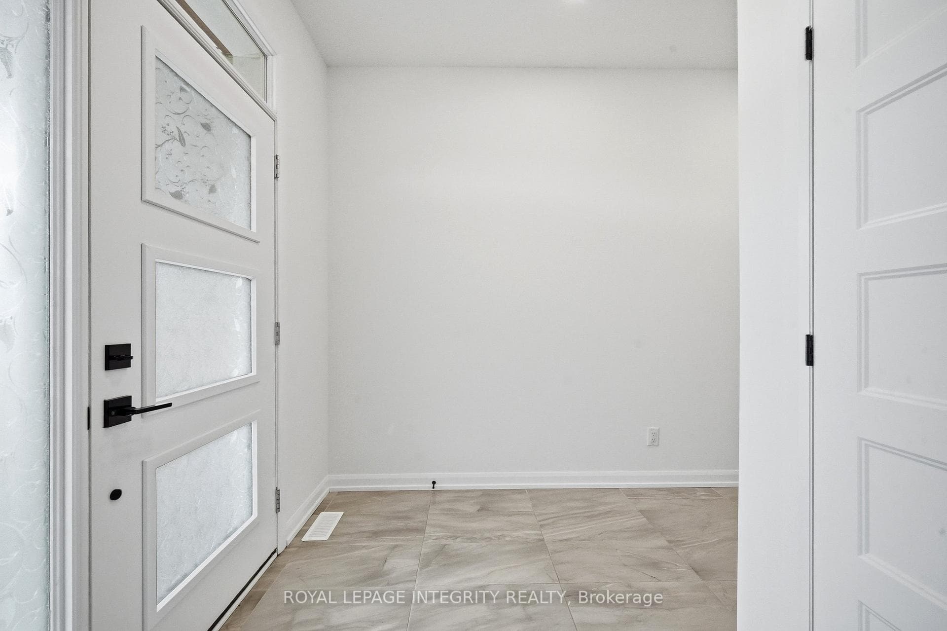 1161 Diamond Street photo 4