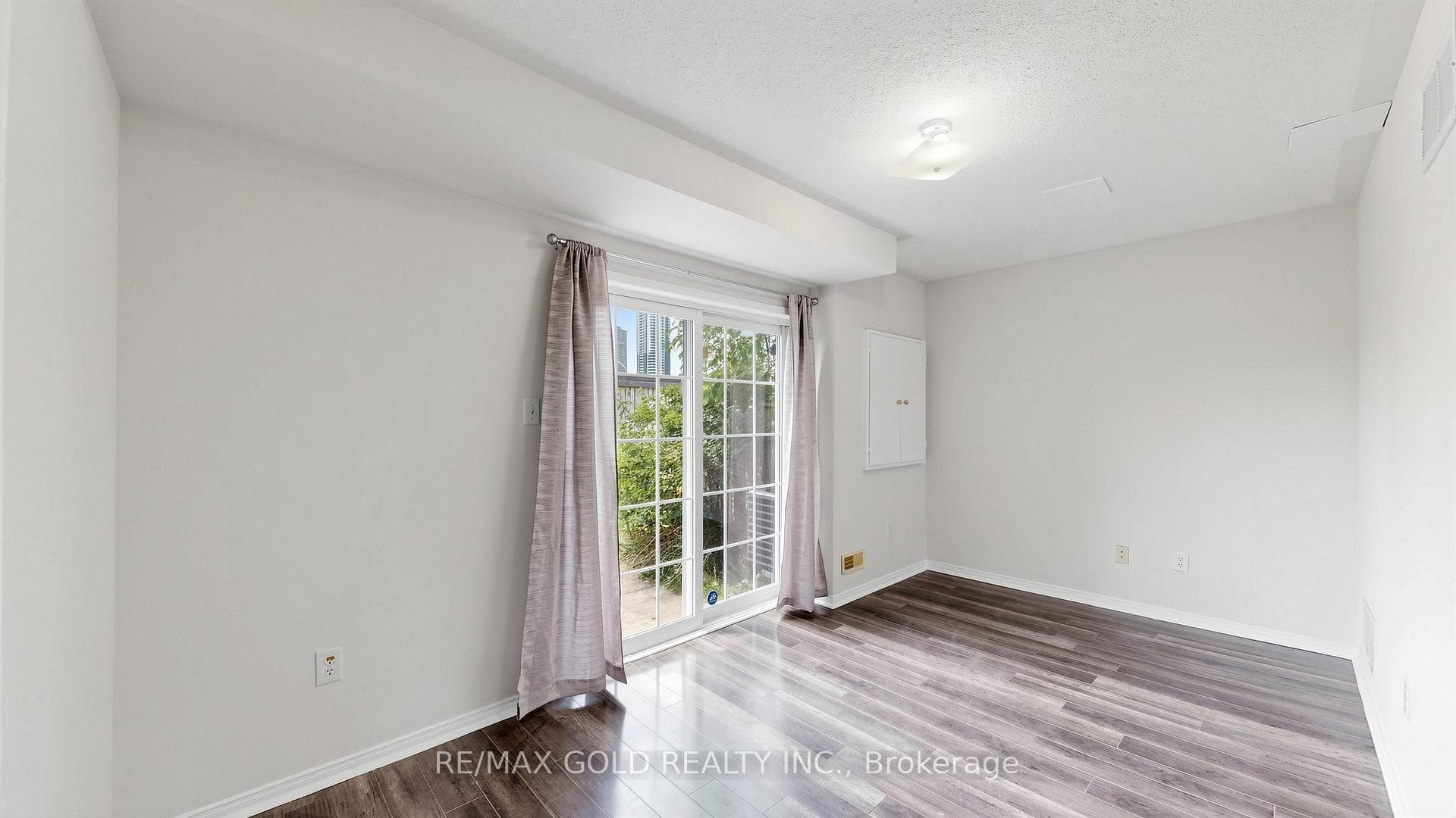 4950 Albina Way Unit 182 photo 17