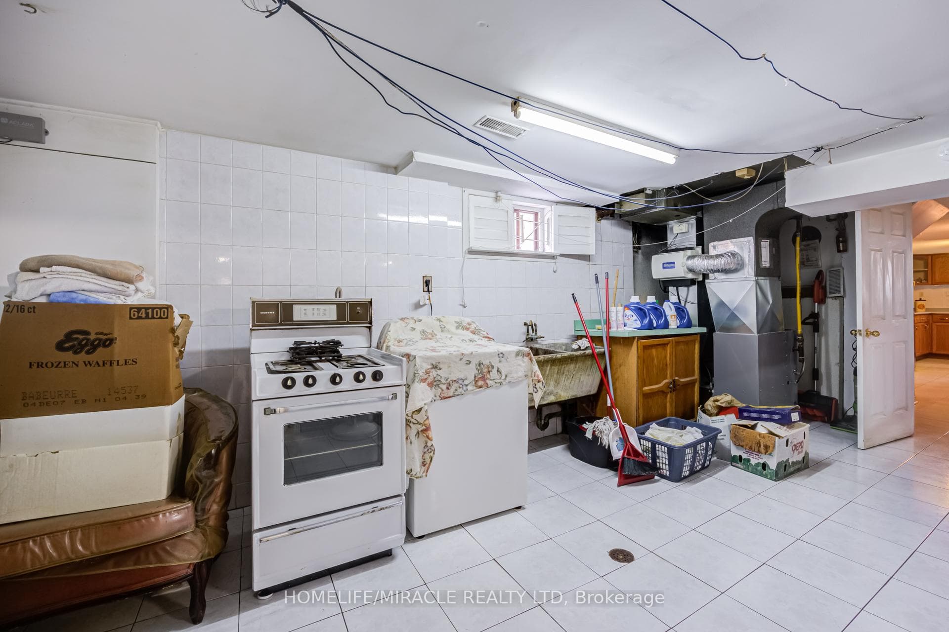 9 Wheatsheaf Crescent photo 49