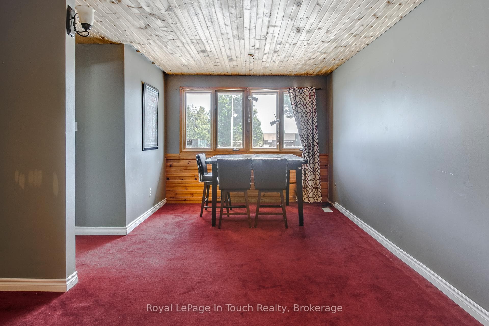 740 Balm Beach Road photo 17