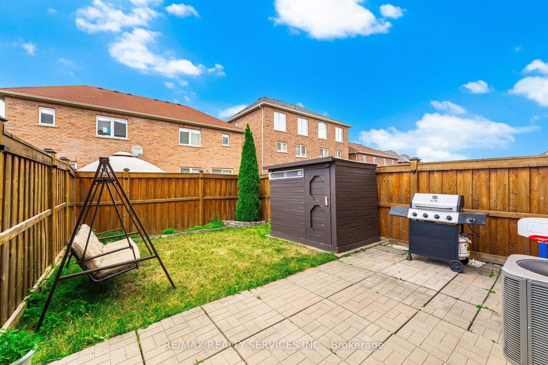 162 Sussexvale Drive photo 42
