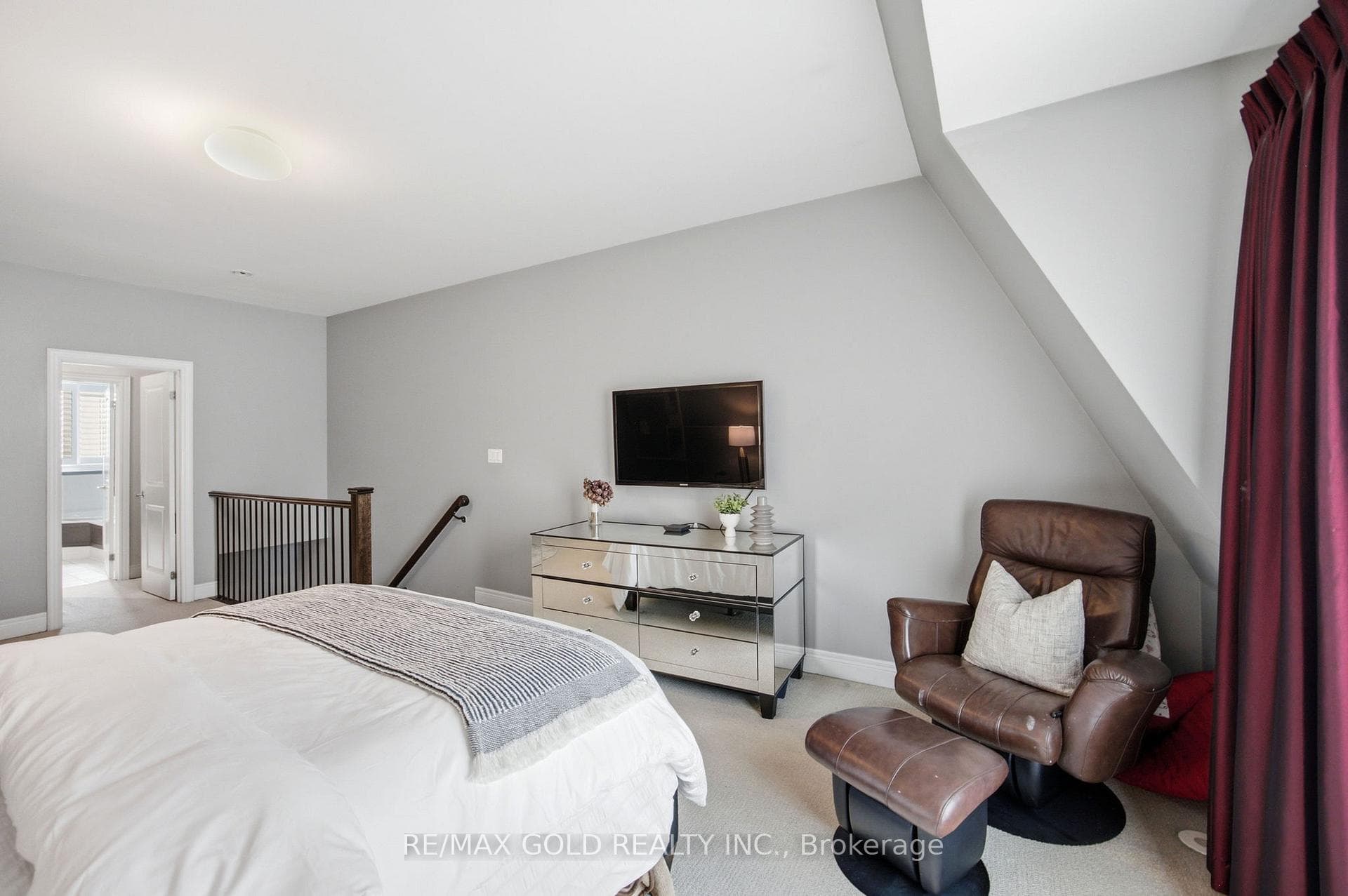 Full Floor Primary Bedroom