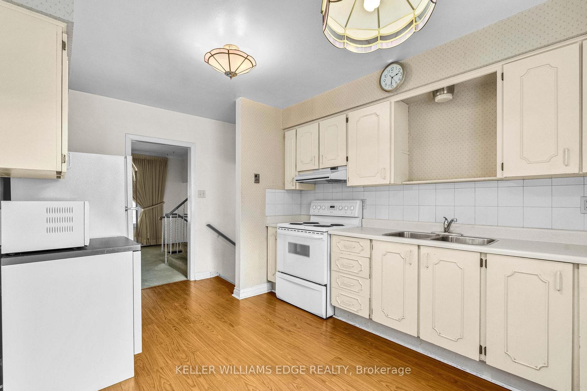 1 Alderway Avenue photo 8