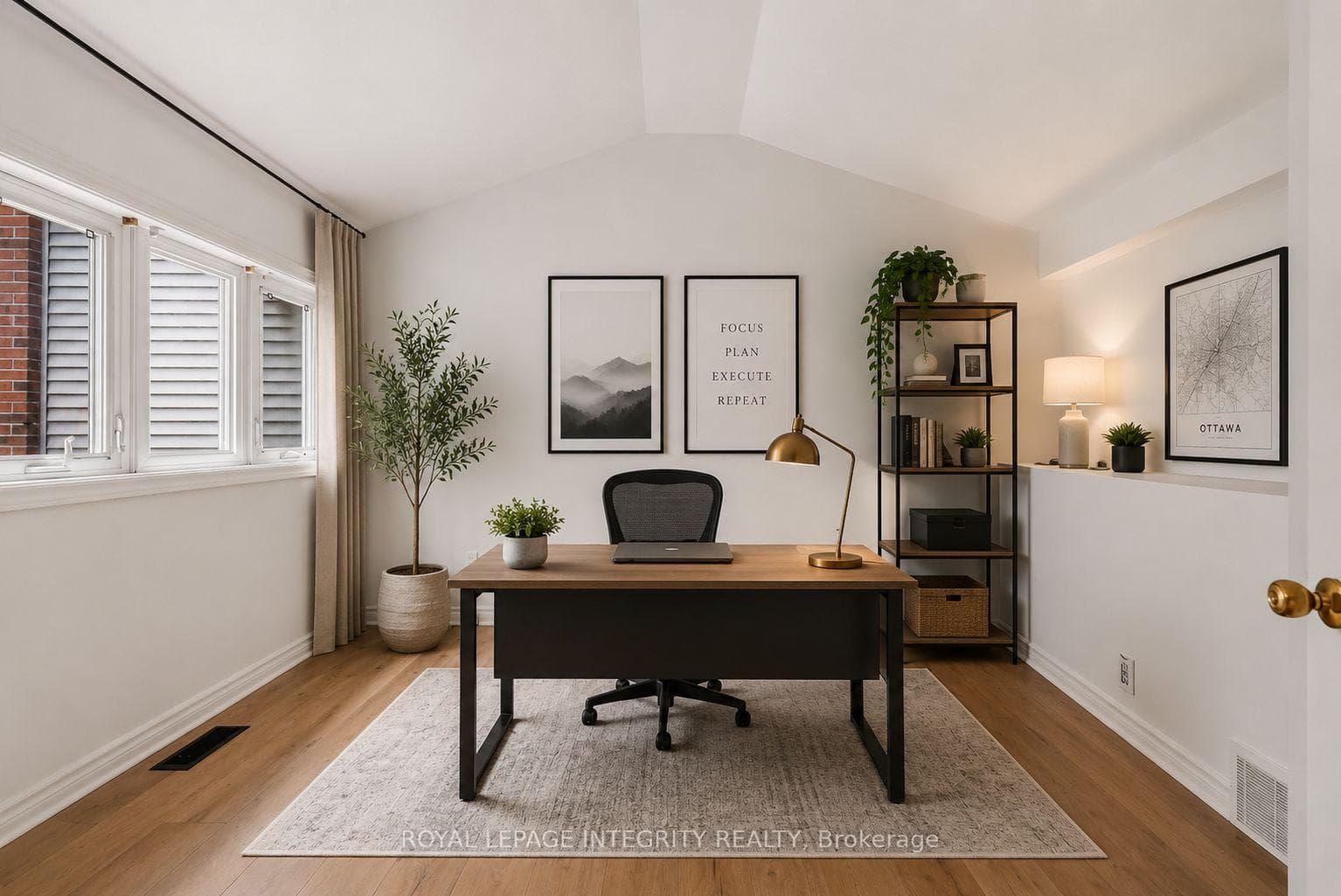 Large Third bedroom - Virtually staged
