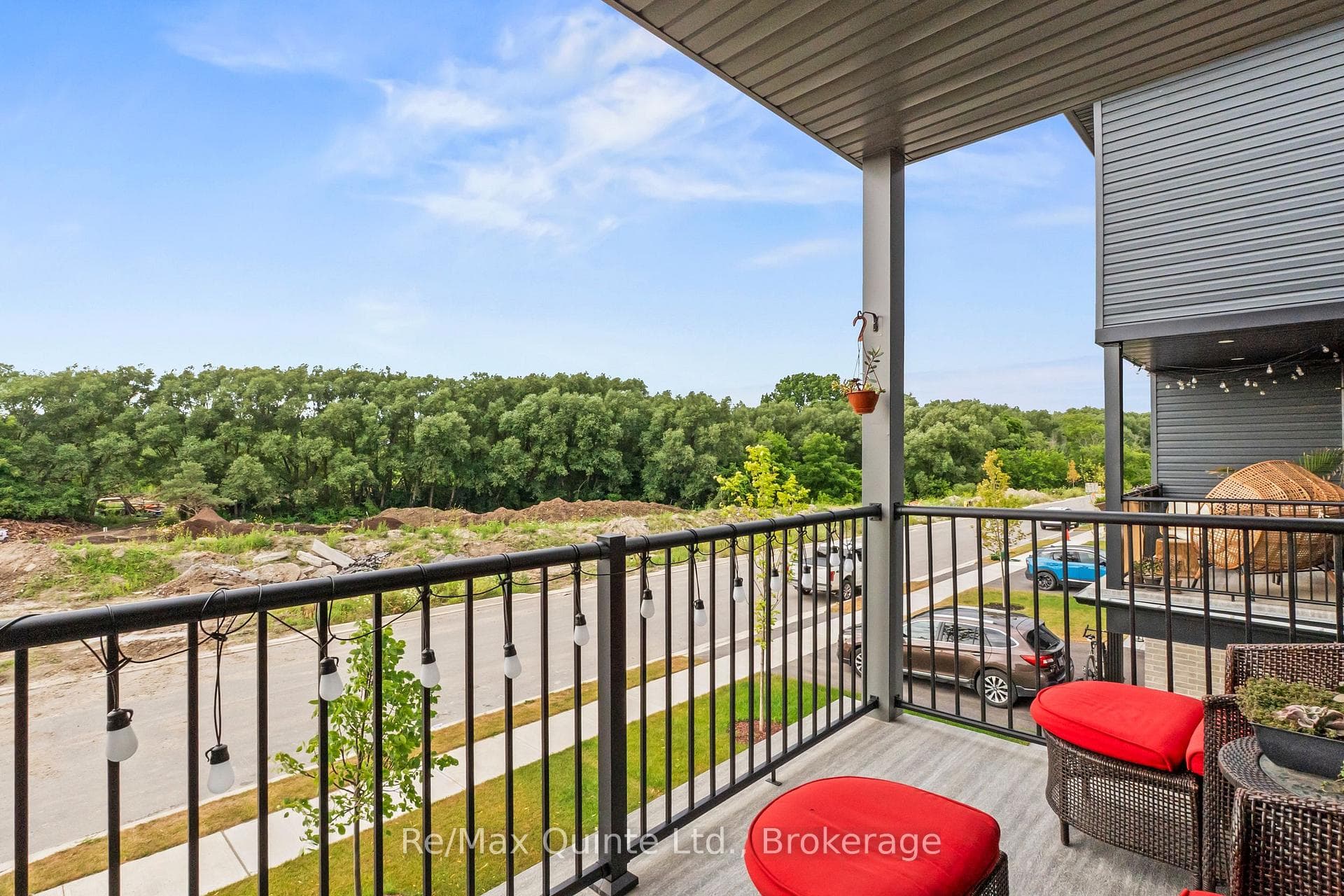 107 Buchanan Avenue photo 18