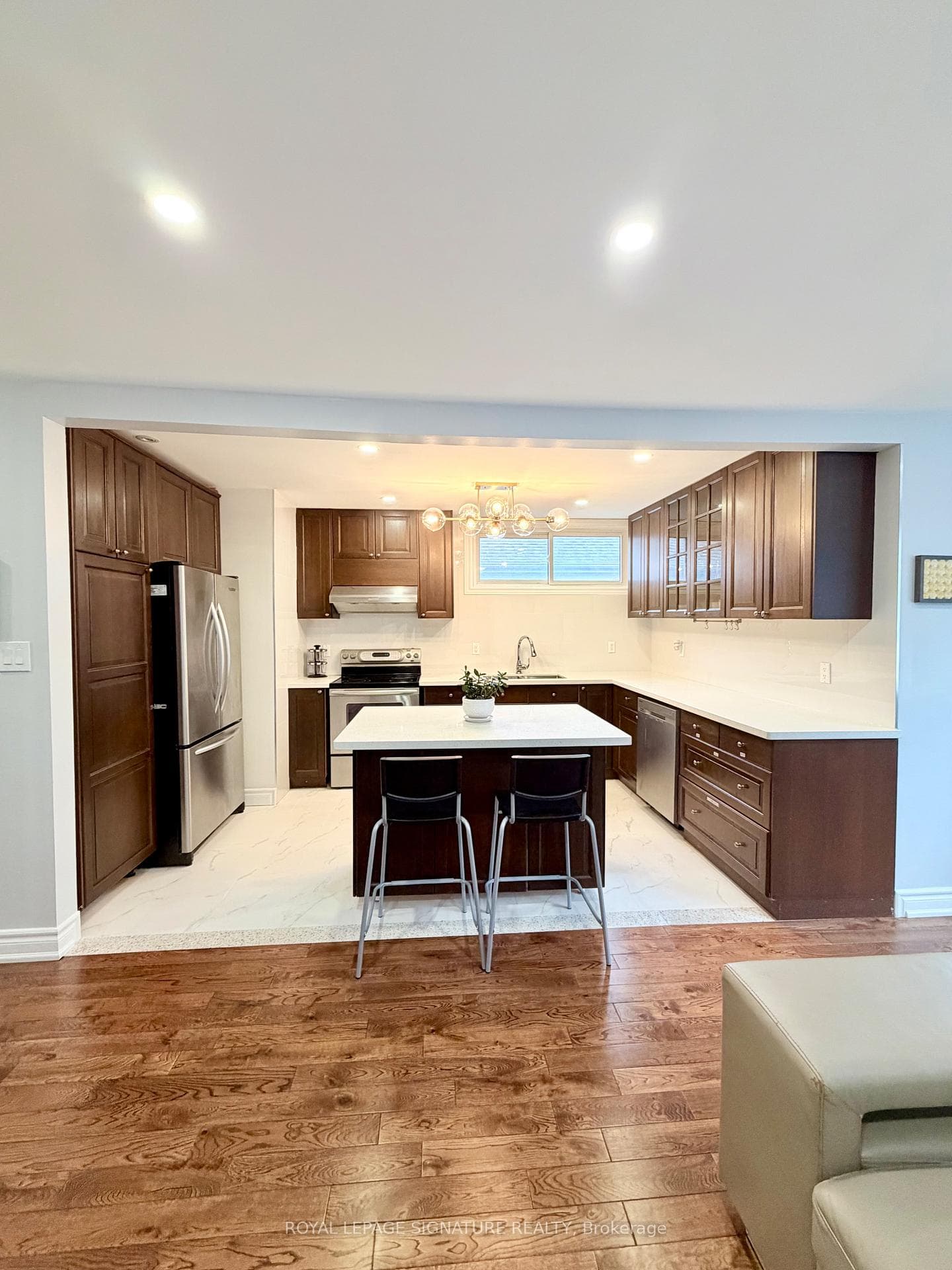 67 South Kingsway N/A photo 12