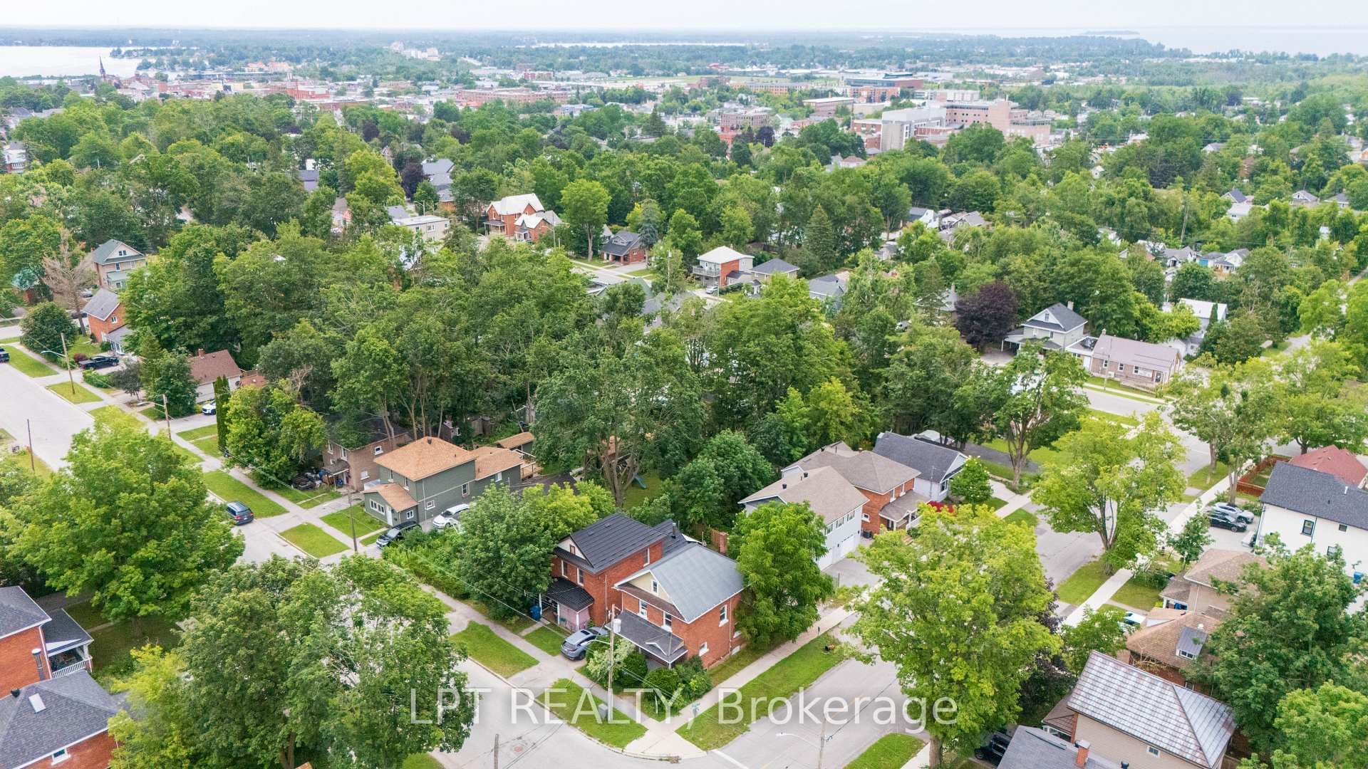 249 Harvey Street photo 11