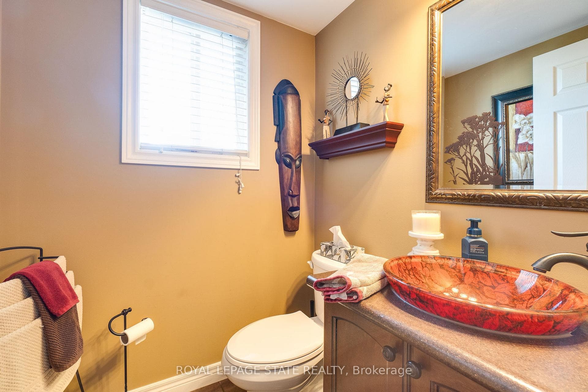 274 Springvalley Crescent photo 17