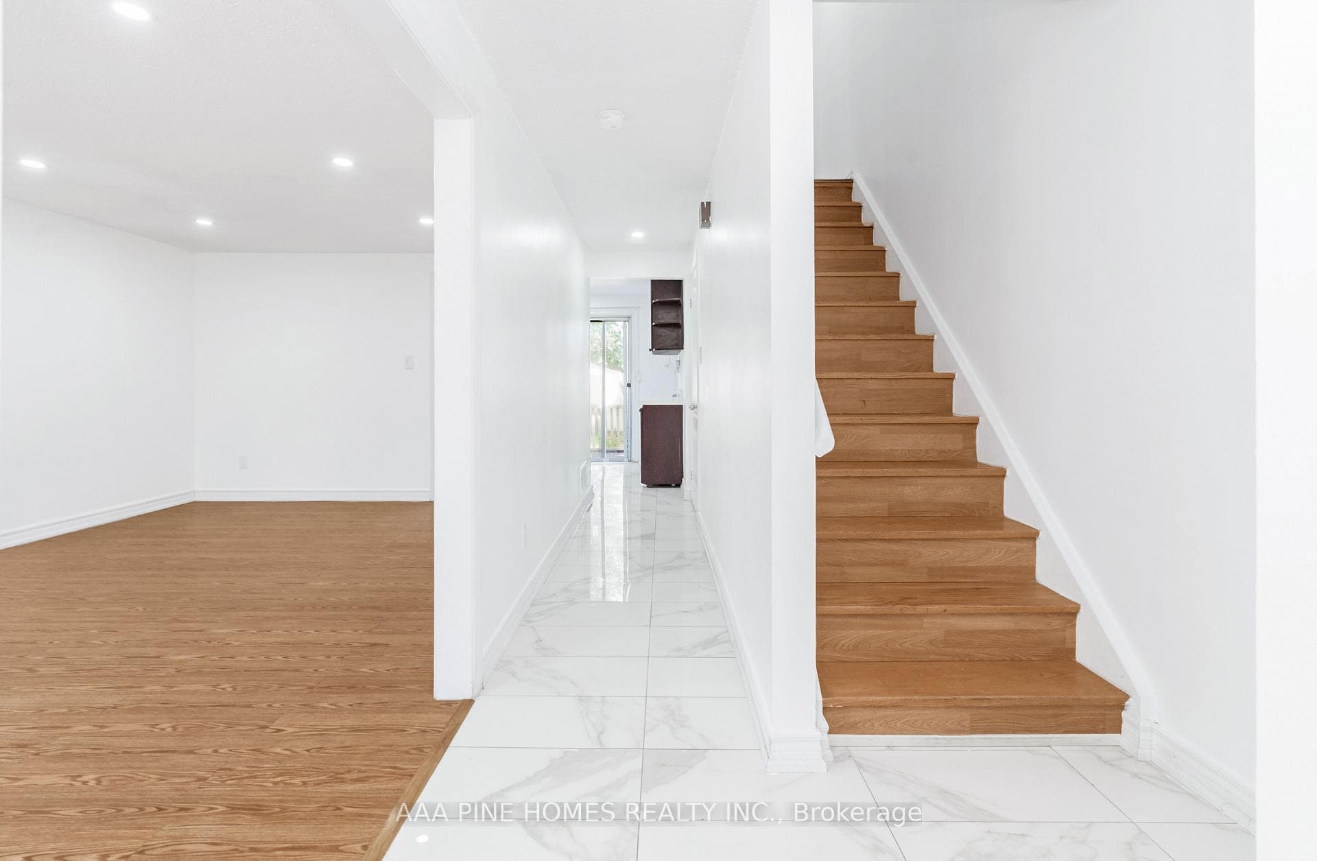 59 Burkwood Crescent photo 9