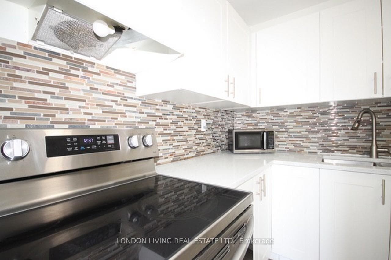 573 Mornington Avenue Unit 1010 photo 7