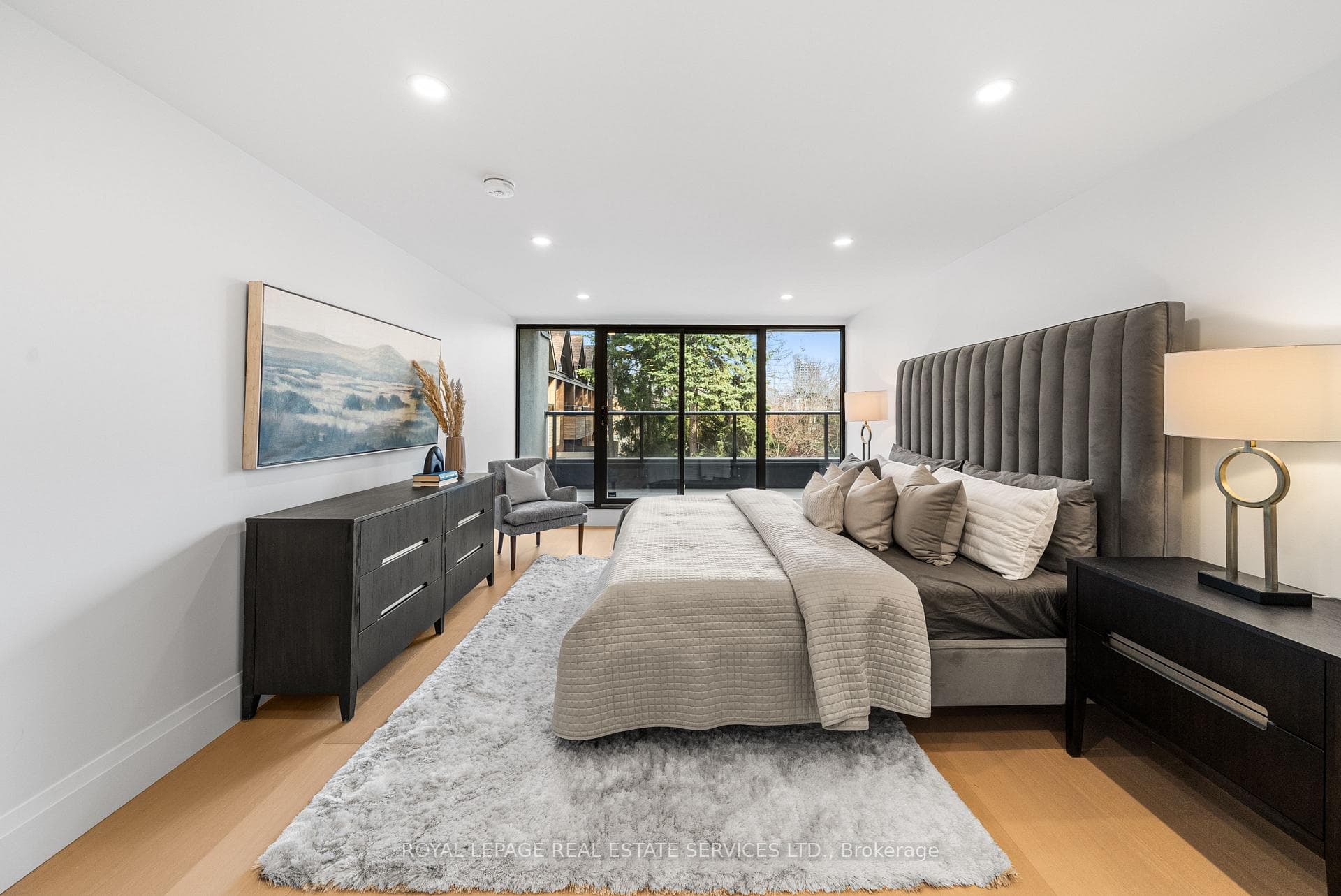40 Oaklands Avenue Unit 329 photo 12