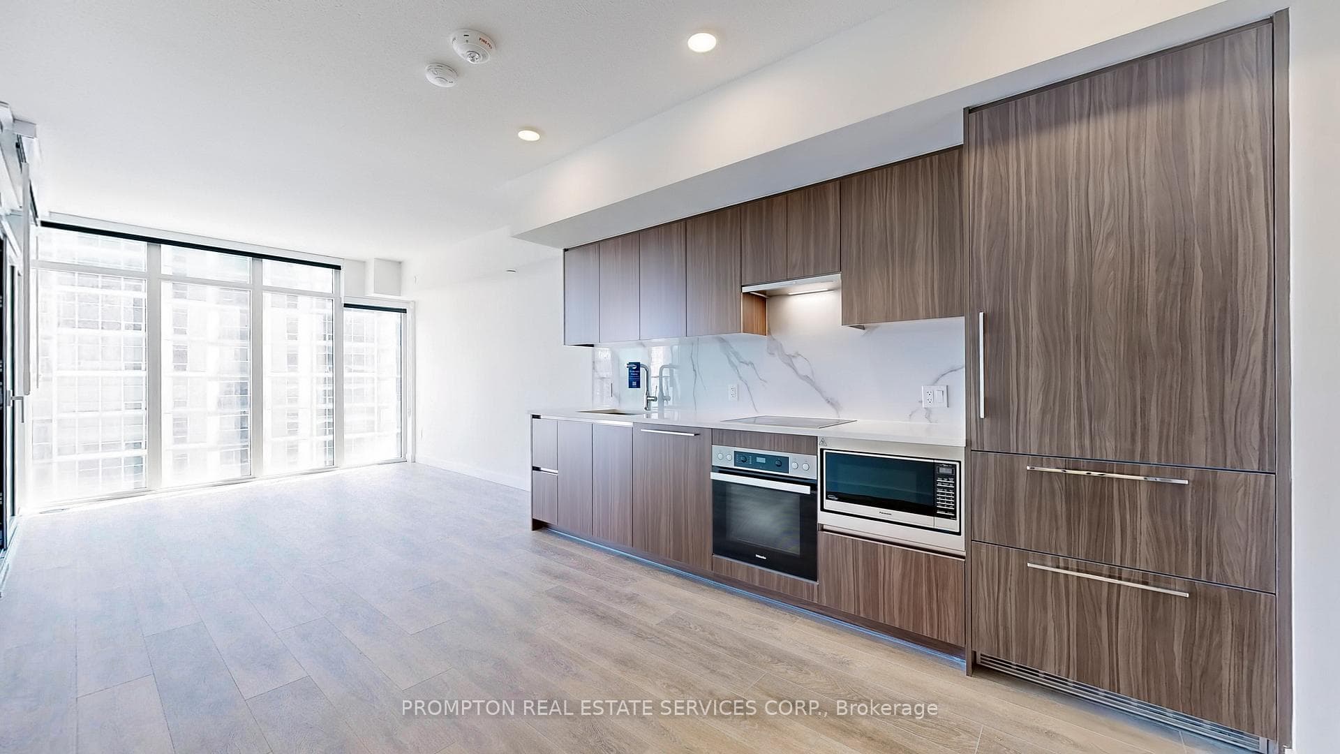 1 Concord Cityplace Way Unit 612 photo 3