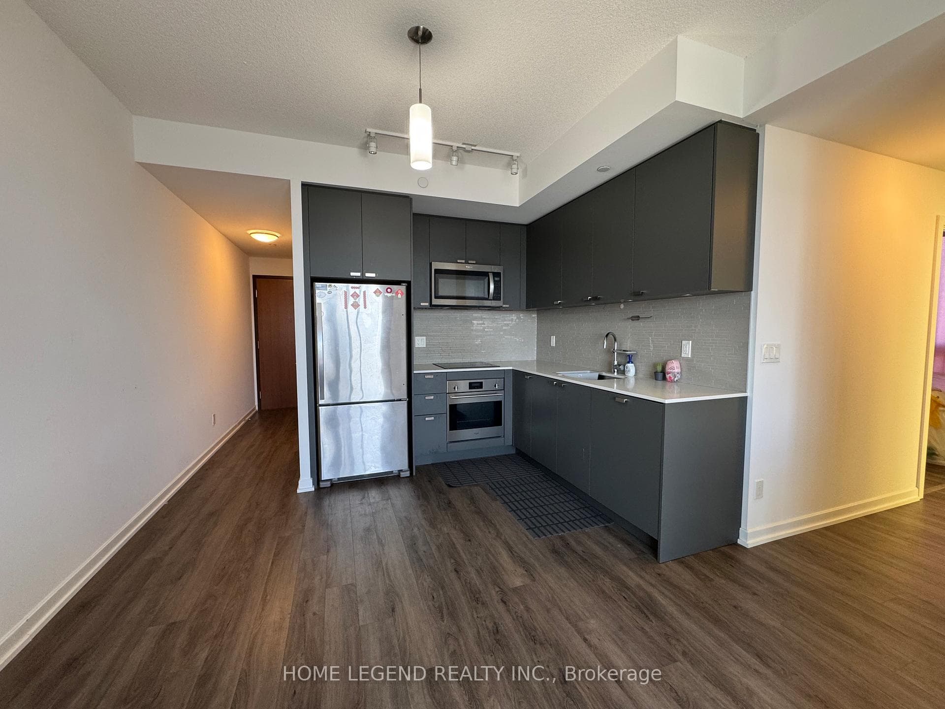 56 Forest Manor Road Unit 2910 photo 2