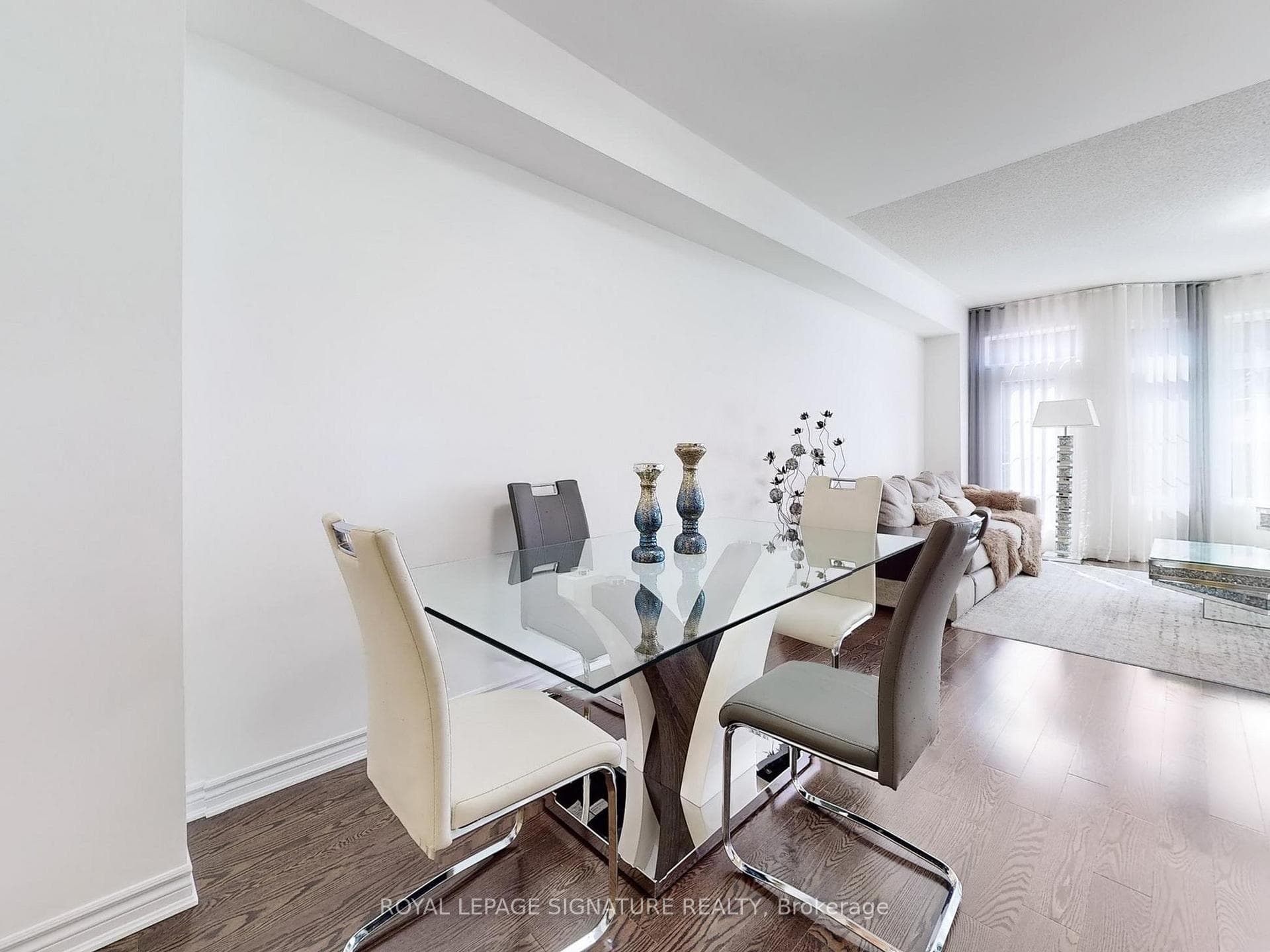 58 Vedette Way photo 10