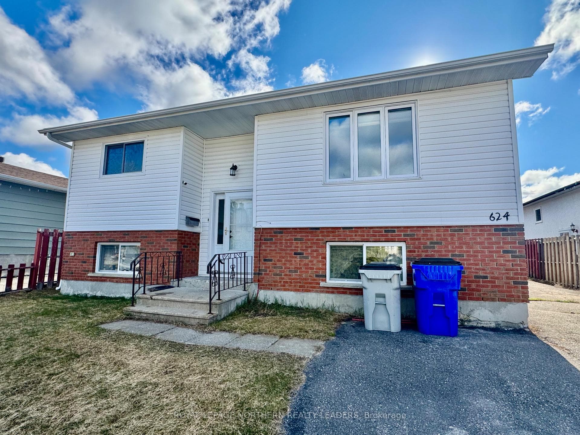 624 Cedar Street photo 2