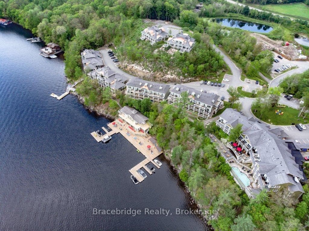 1869 Muskoka Rd 118 Highway Unit L209-C1 photo 16
