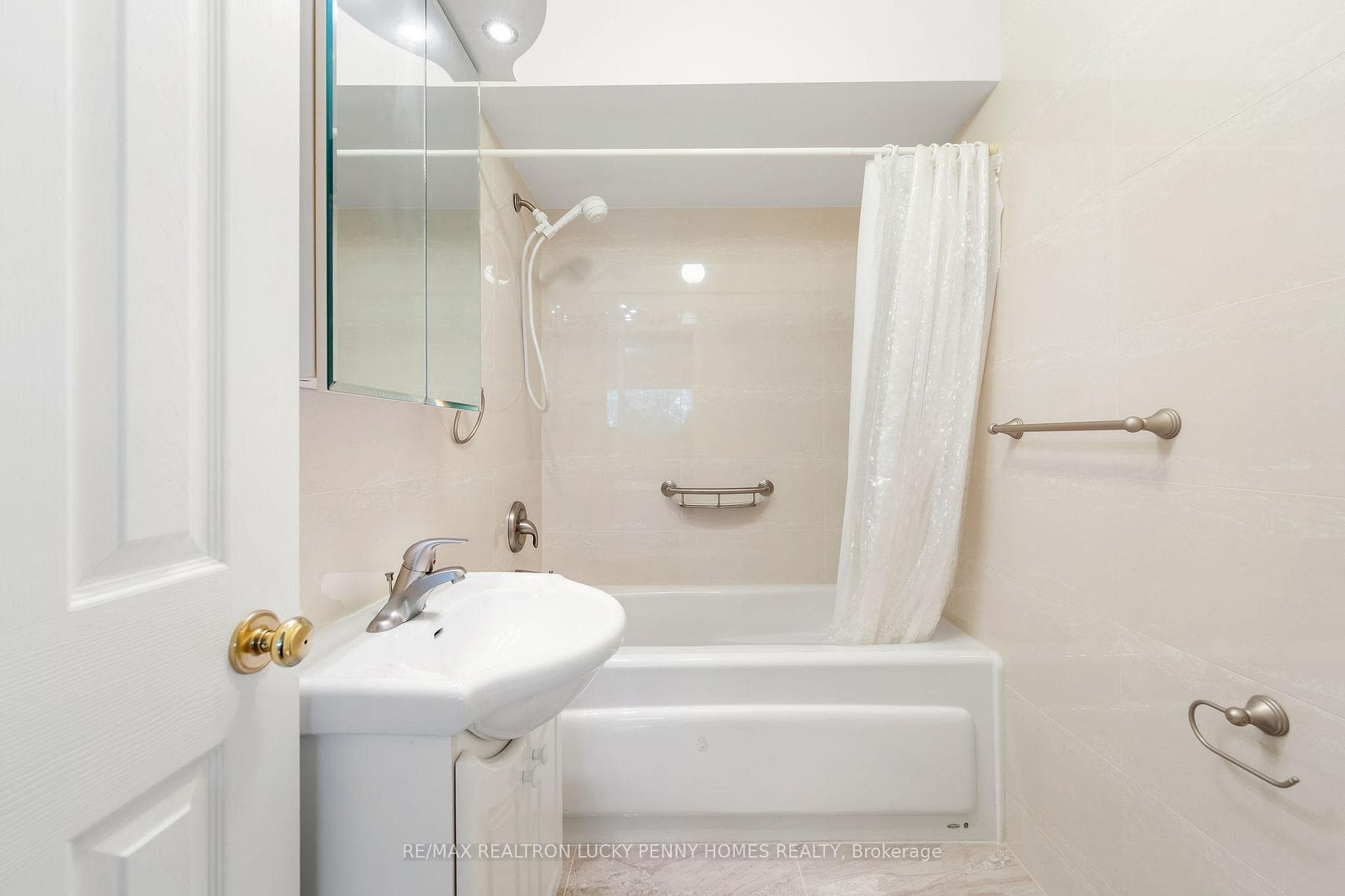 25 Silas Hill Drive photo 18