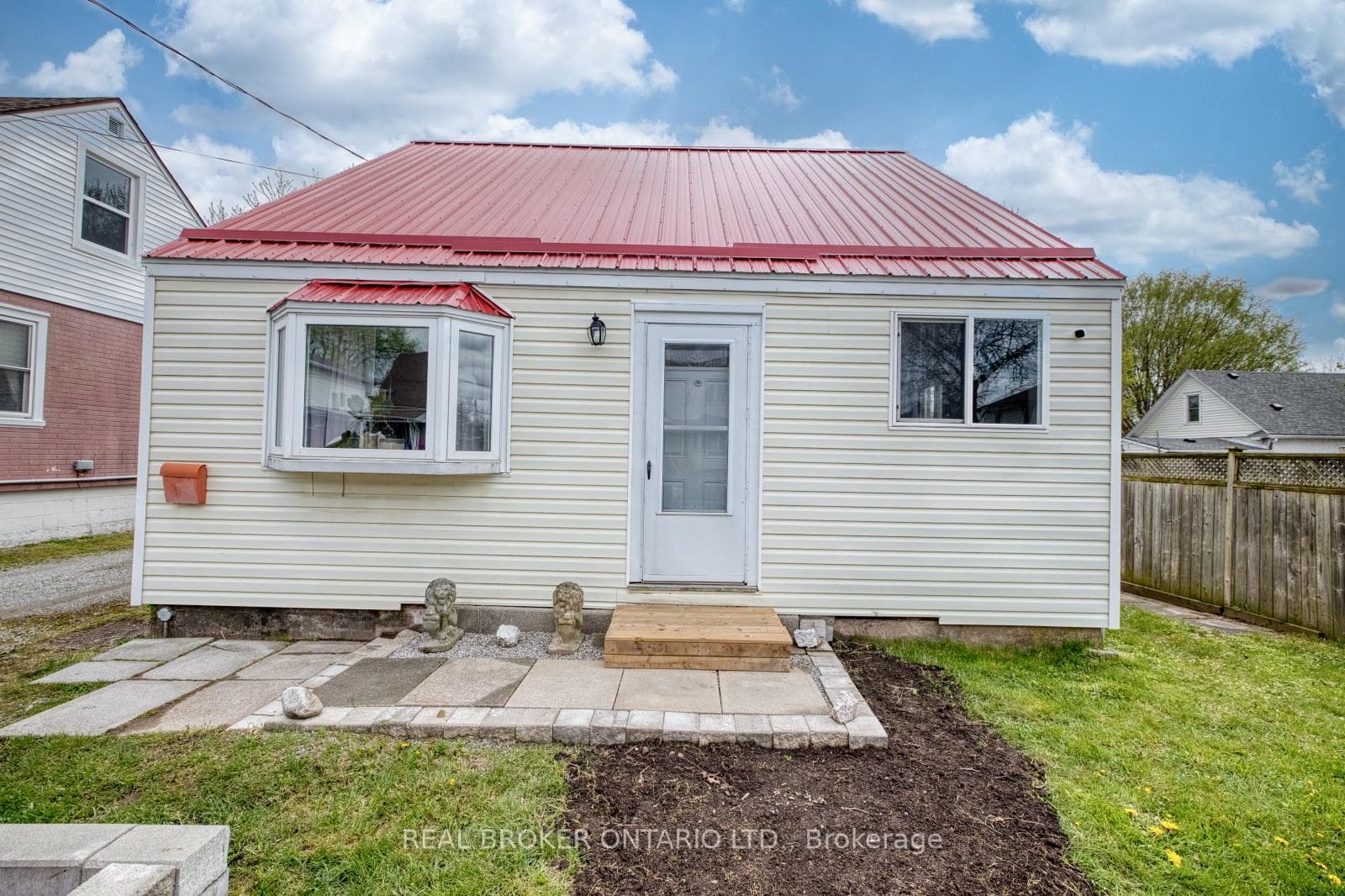 5298 Ottawa Avenue photo 4