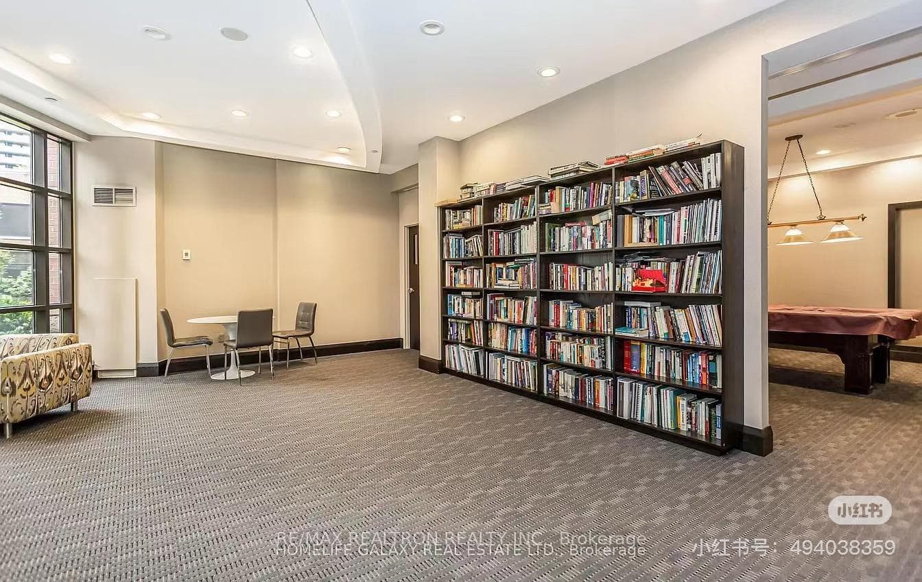 33 Sheppard Avenue Unit 1408 photo 4