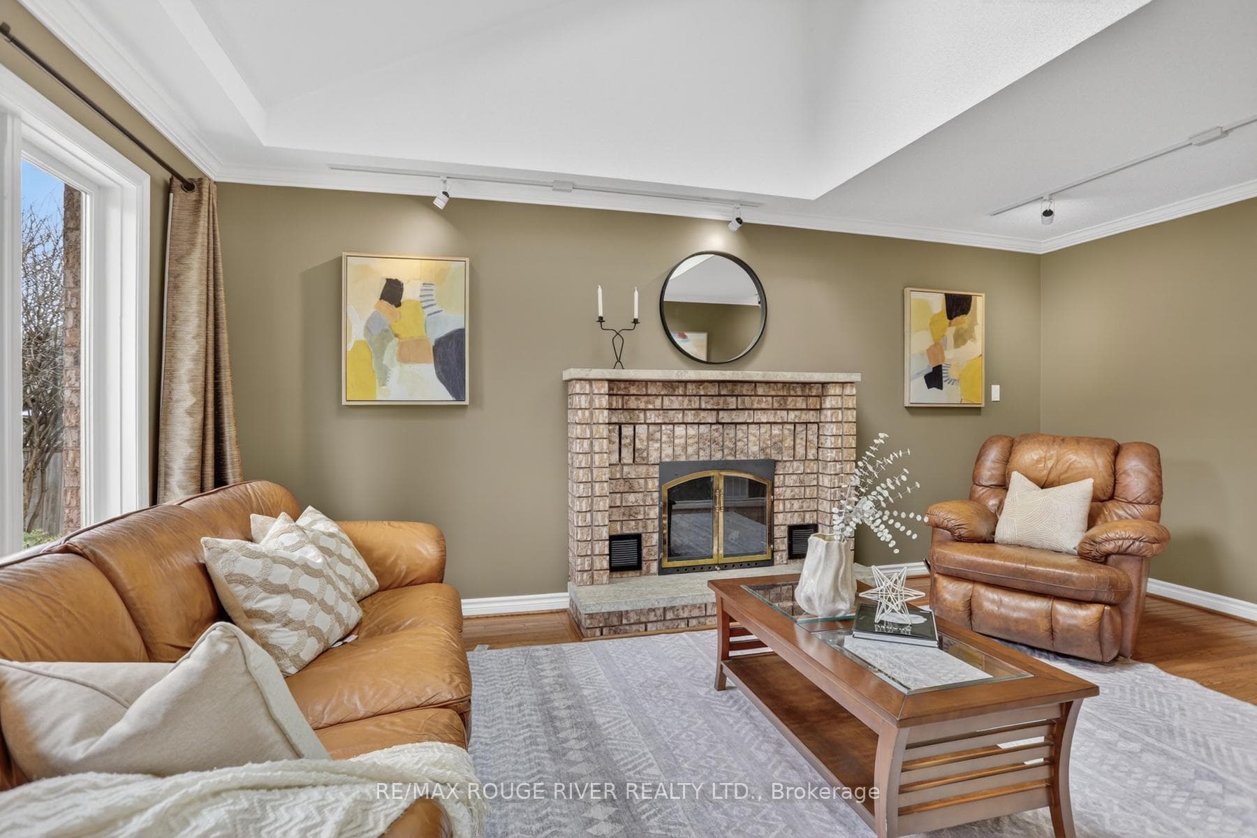 60 Emmett Place photo 19