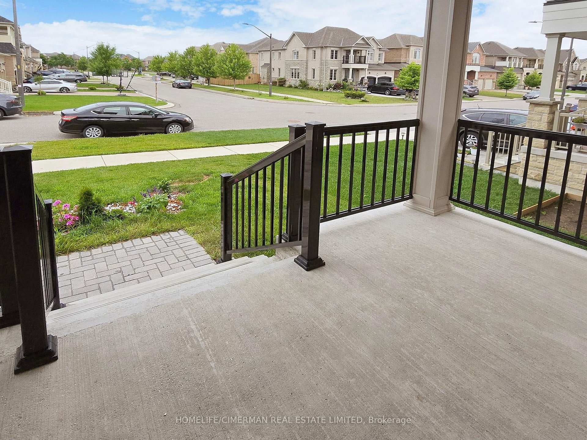 16 Morningstar Avenue photo 27