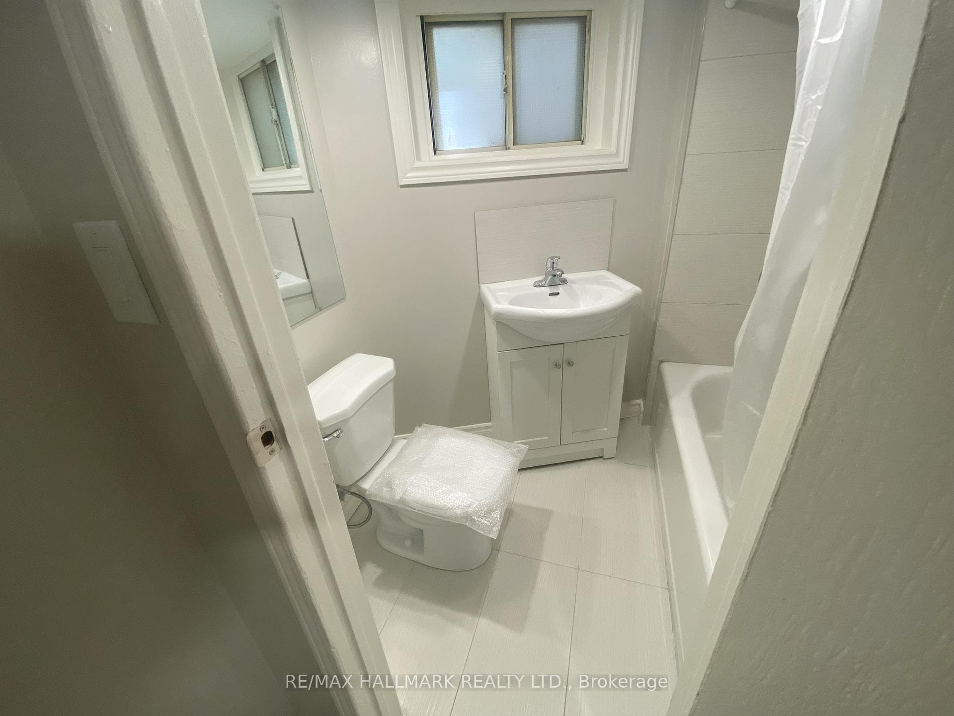155 Drayton Avenue Unit LOWER photo 8
