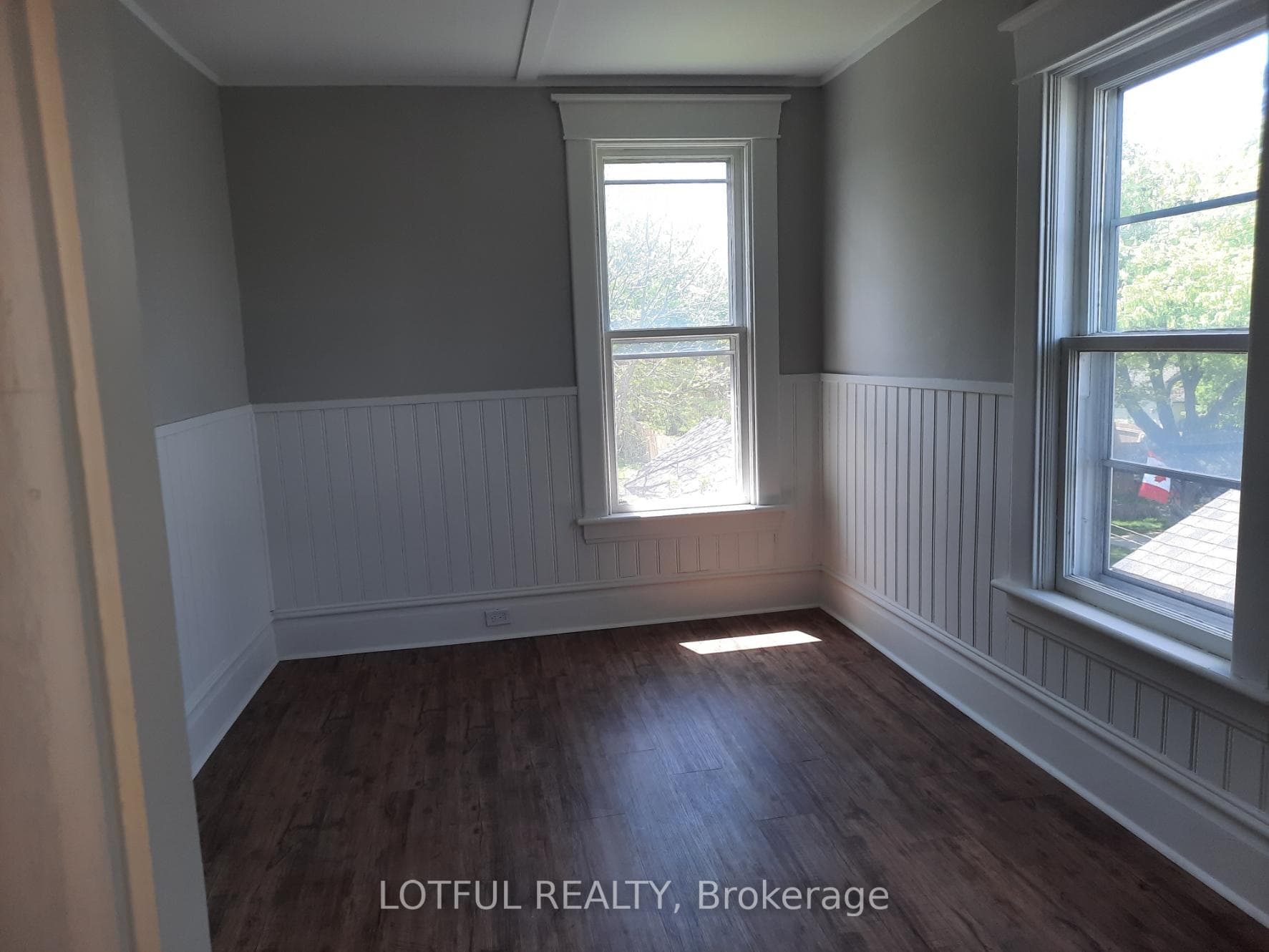 7-1/2 Montgomery Place Unit 2 photo 5