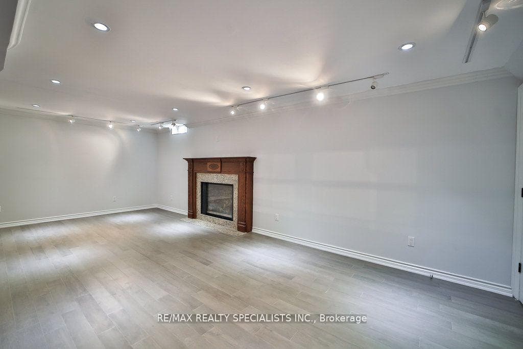 95 Luba Avenue photo 31