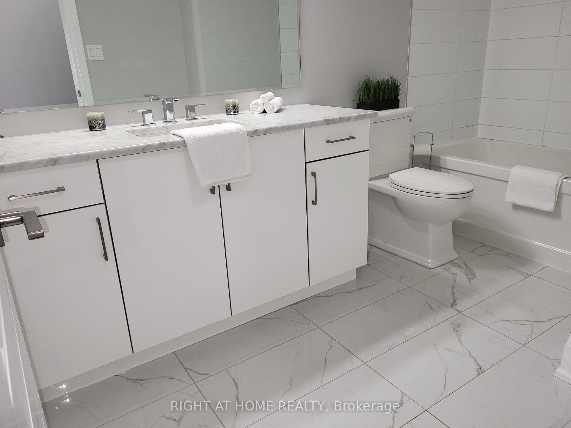 17 Father Redmond Way photo 26