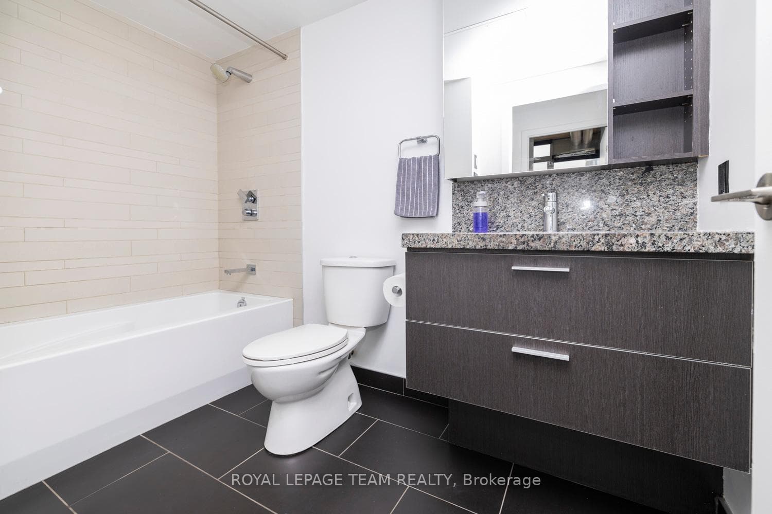 360 Mcleod Street Unit 717 photo 19
