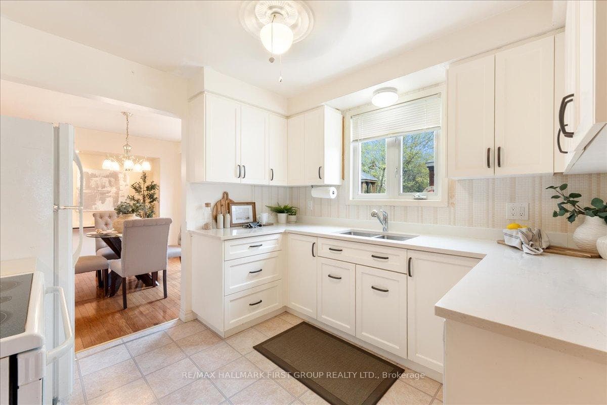 26 Harland Crescent photo 14