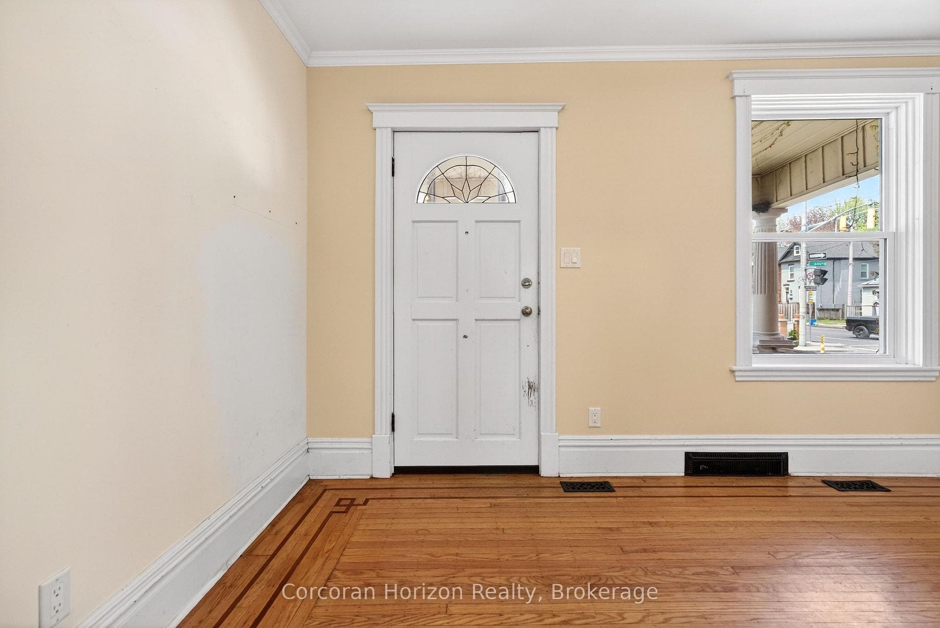 520 John Street photo 5