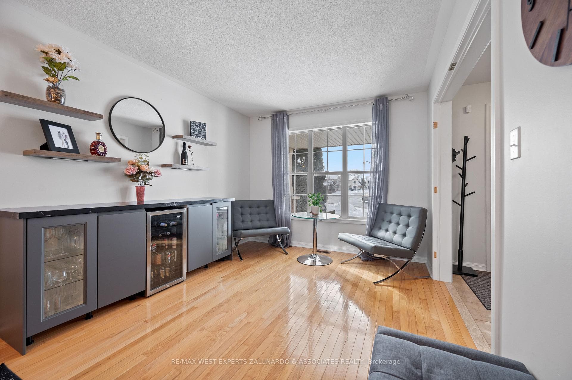 463 Trudeau Drive photo 8
