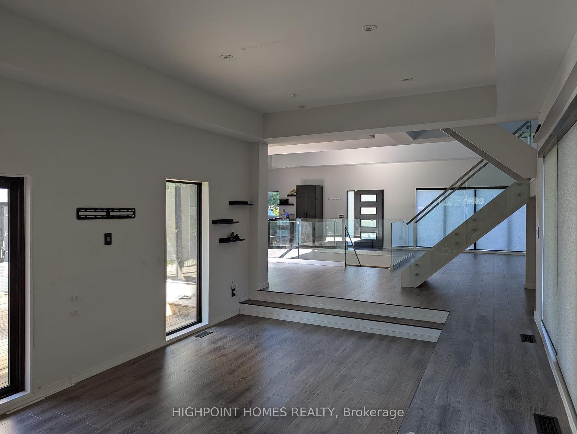 5010 Barber Street photo 19