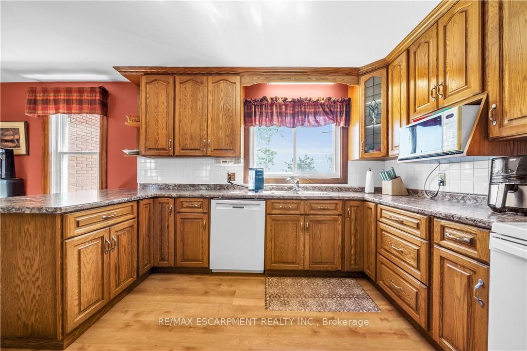 4932 FLY Road photo 12
