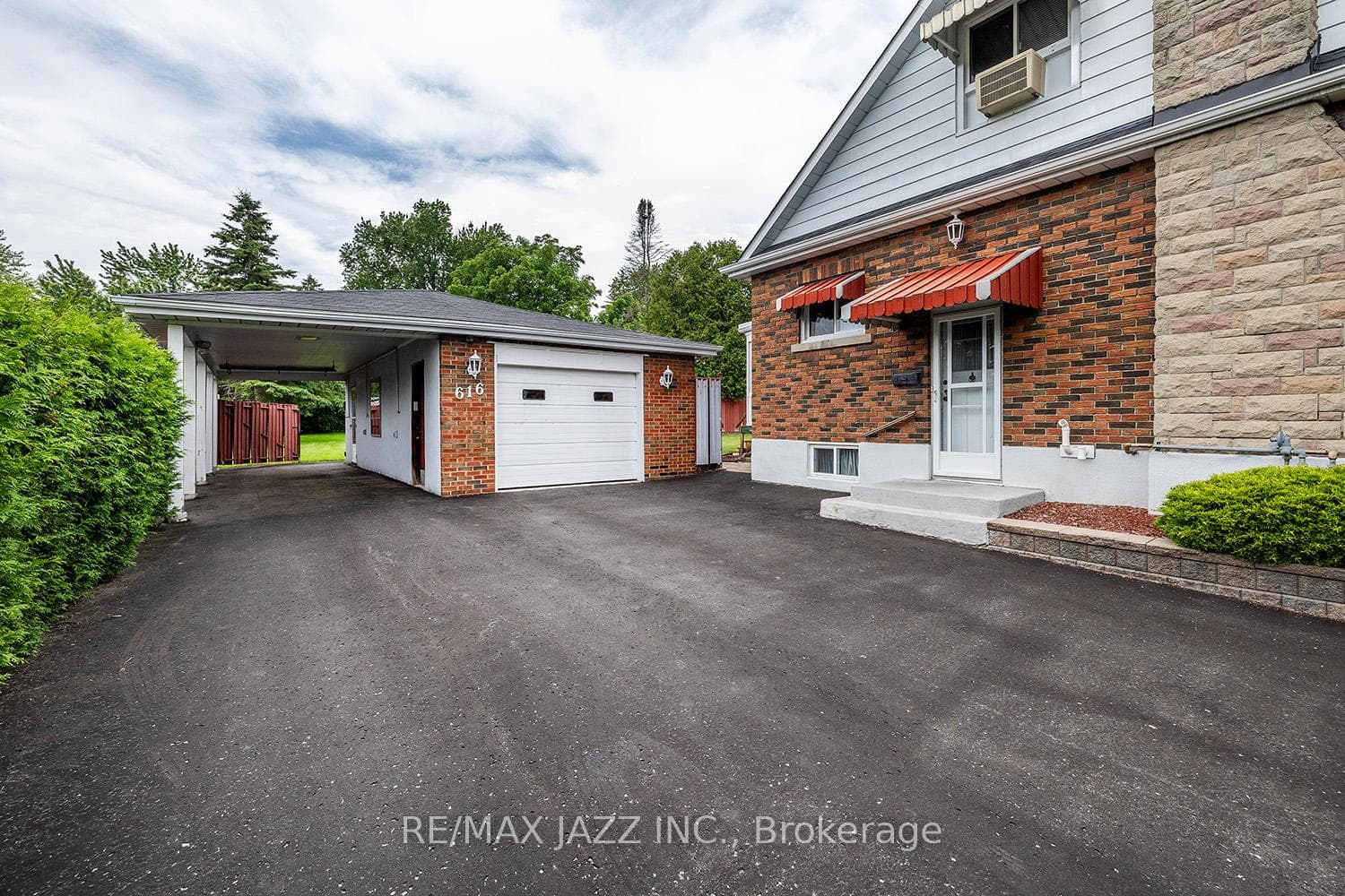 616 Park Road photo 4