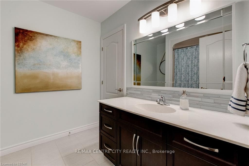 7 ENSLEY Place photo 24