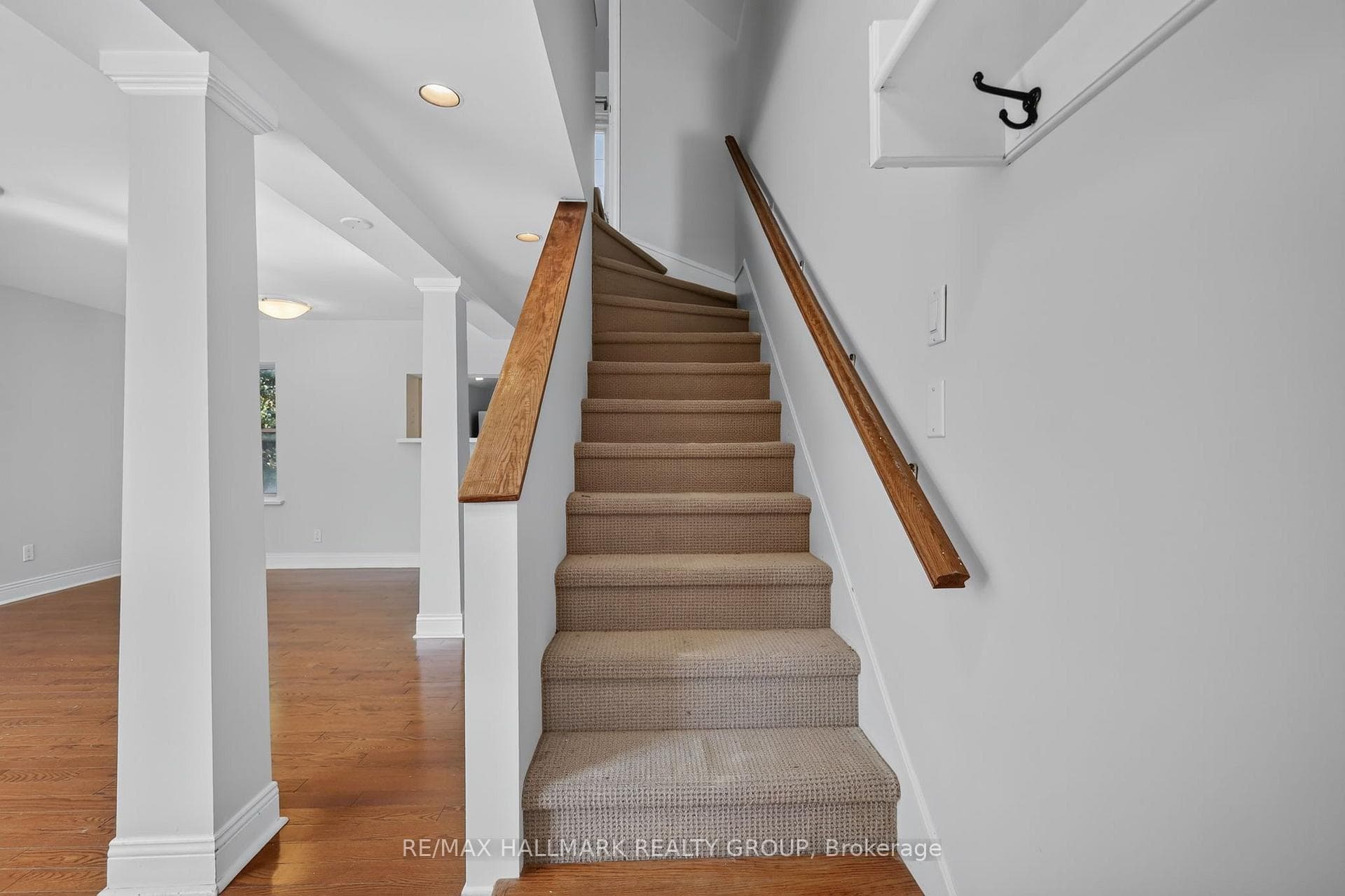 115 Sherbrooke Avenue photo 19