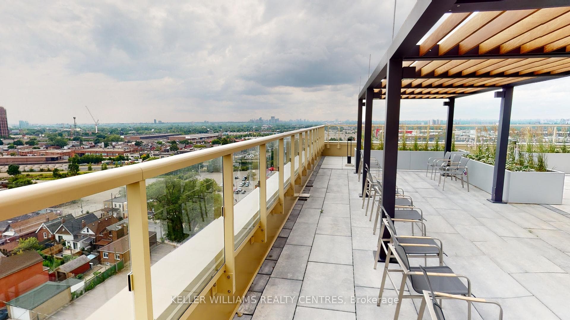 1787 St. Clair Avenue Unit 309 photo 13