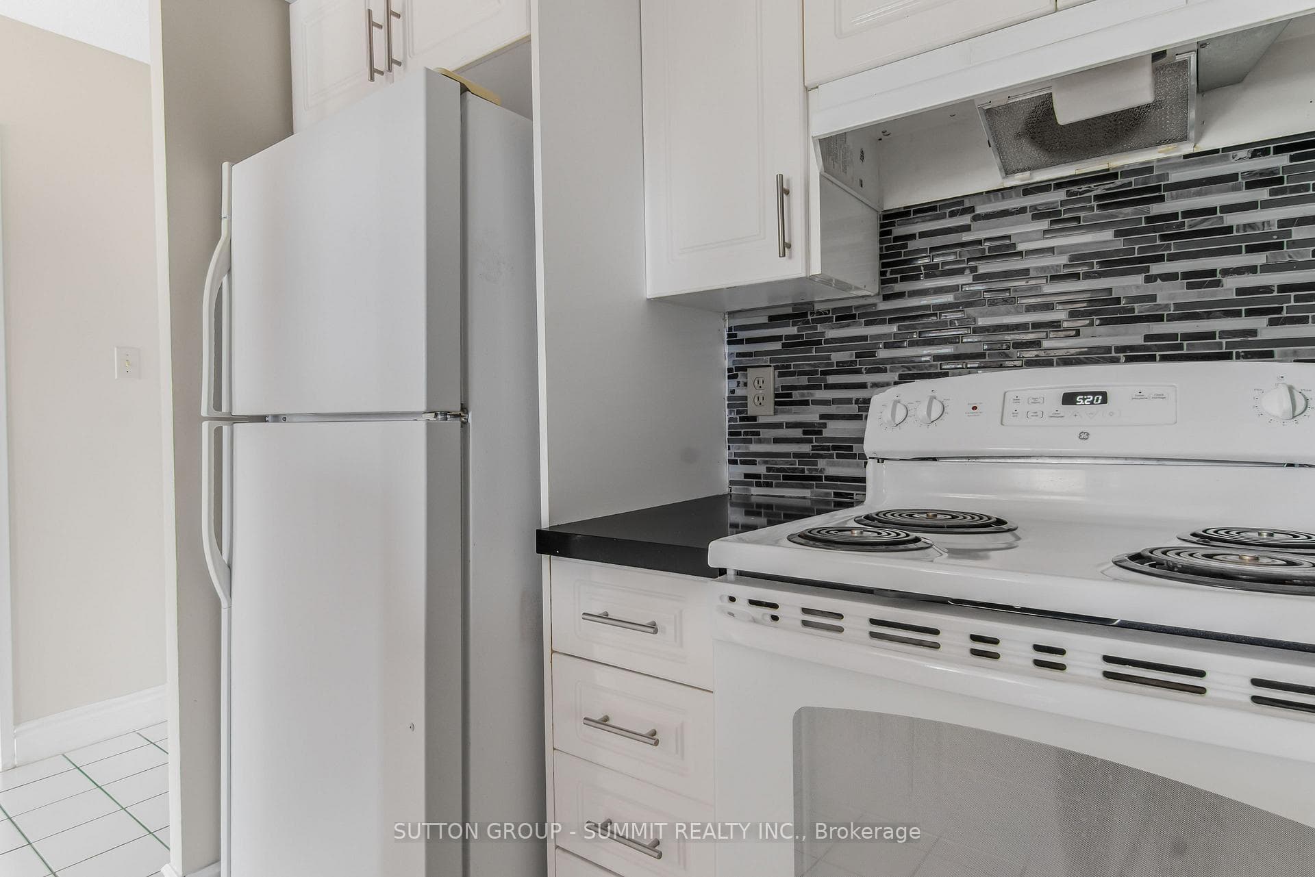 285 Enfield Place Unit 1606 photo 22
