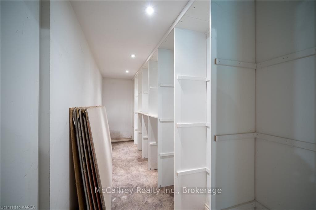 143 PINECREST Road photo 33