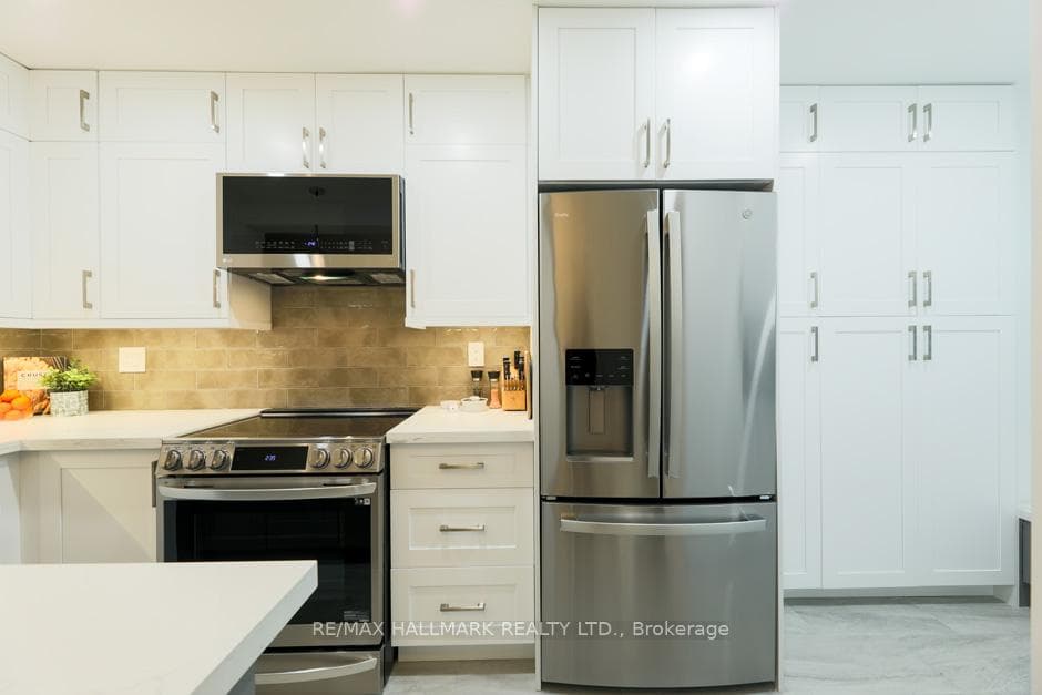 10 Buller Avenue Unit 13 photo 5