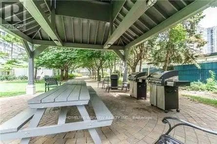 7 Bishop Avenue Unit 2013 photo 20
