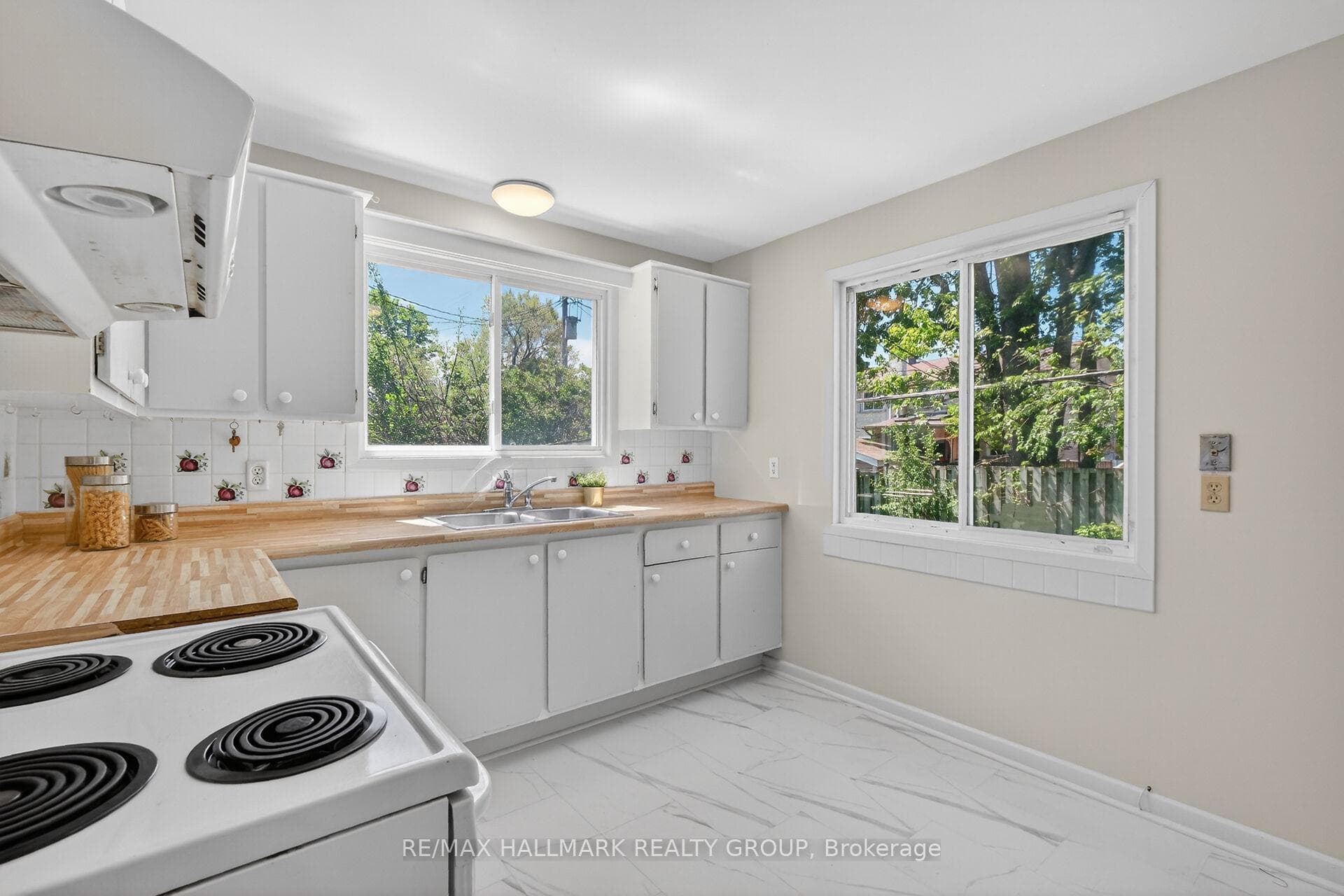 1286 Bonnie Crescent photo 19