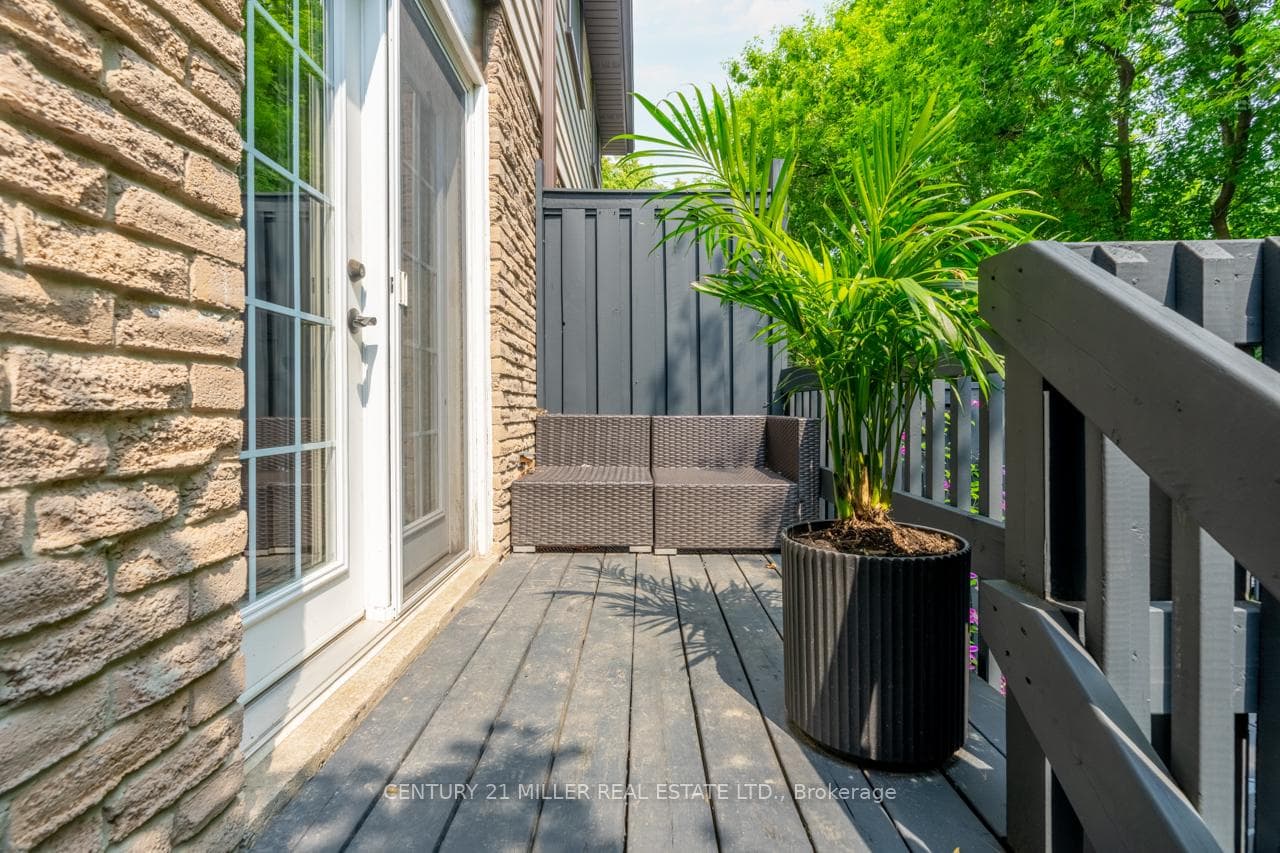 403 Ontario Street photo 24