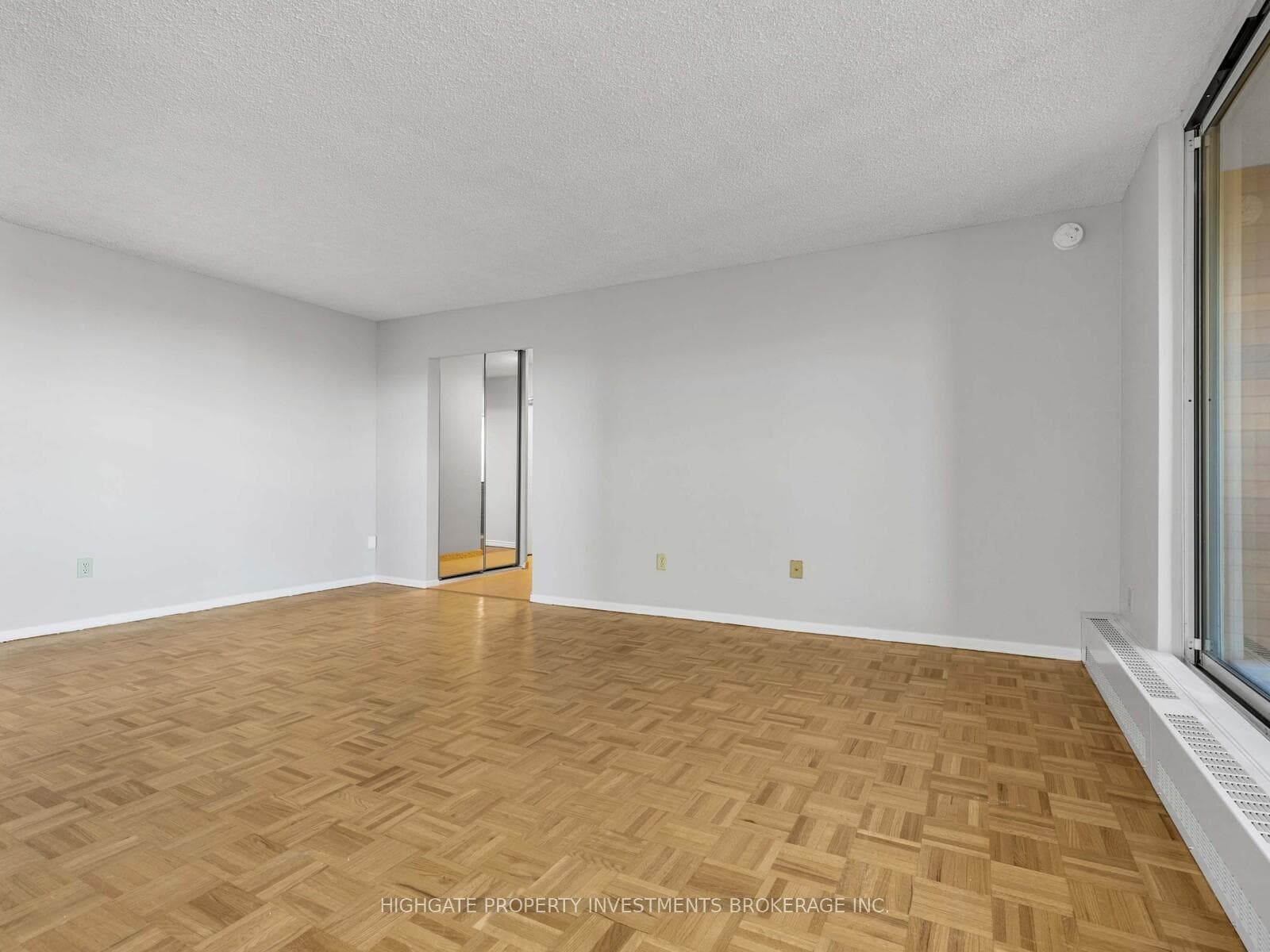 60 Pavane Linkway Road Unit 1414 photo 3