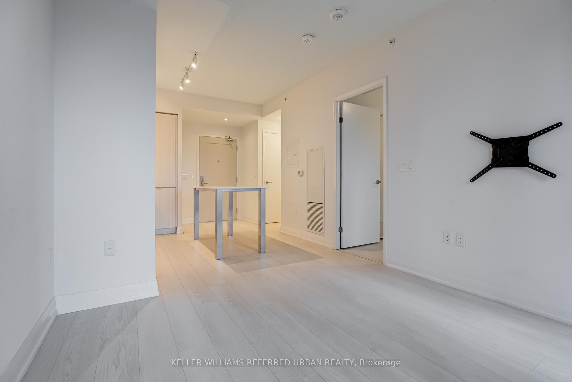 26 Gibbs Road Unit 651 photo 12