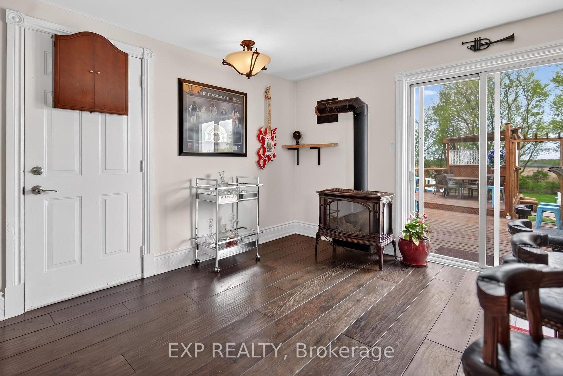 6208 Malakoff Road photo 17